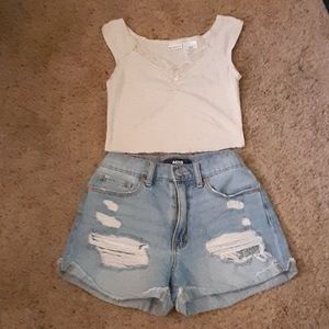 Shorts & crop top outfit